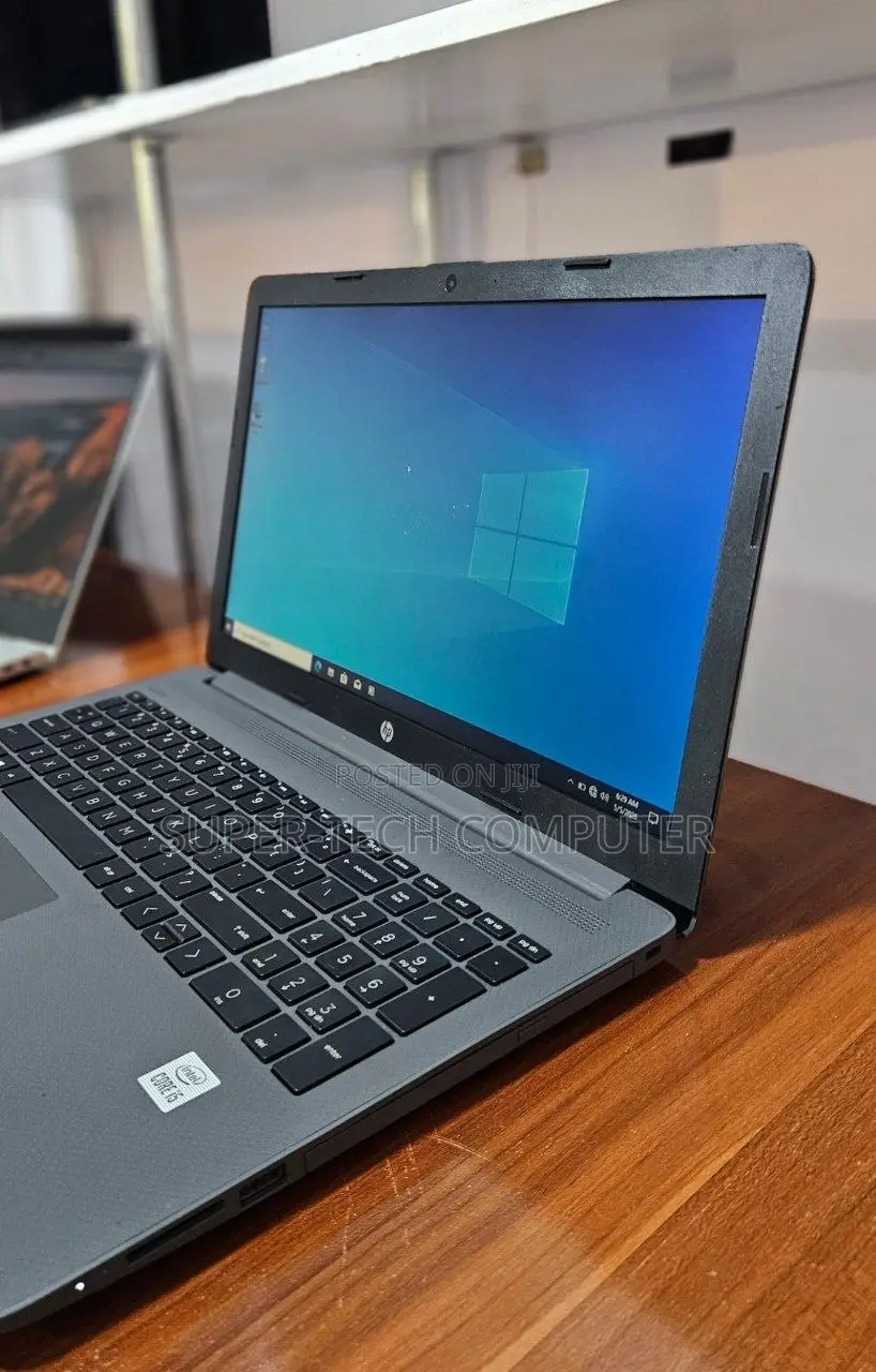 New Laptop HP Stream Notebook 8GB Intel Core i5 HDD 1T