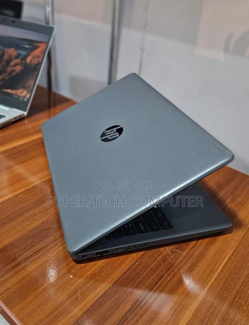 New Laptop HP Stream Notebook 8GB Intel Core i5 HDD 1T