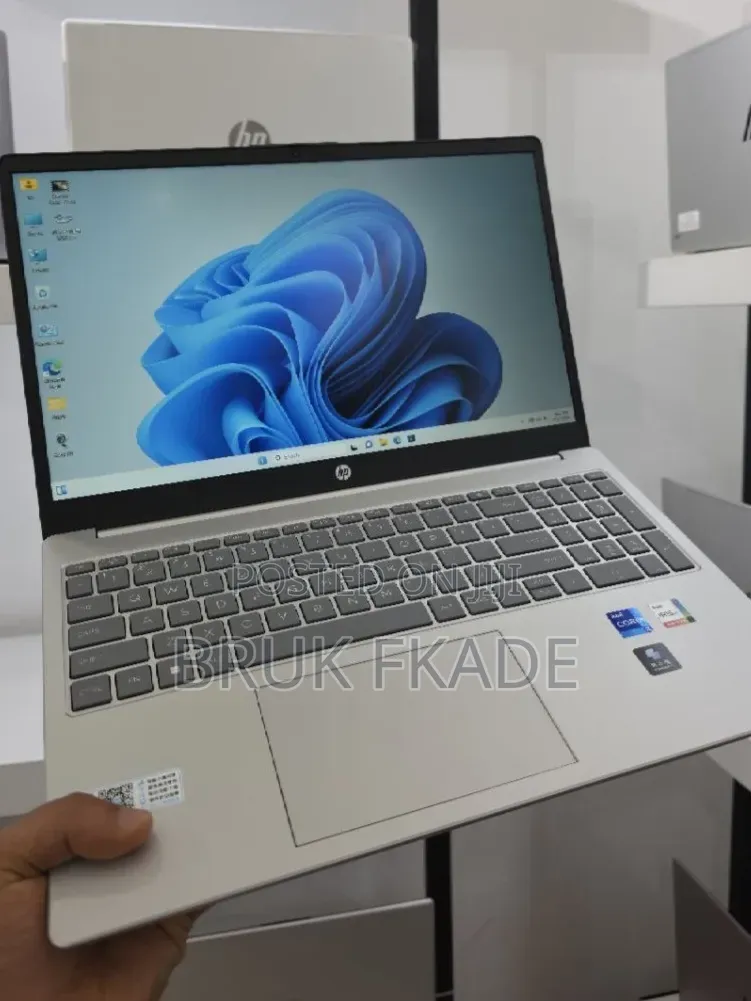 New Laptop HP Stream Notebook 16GB Intel Core i7 SSD 512GB