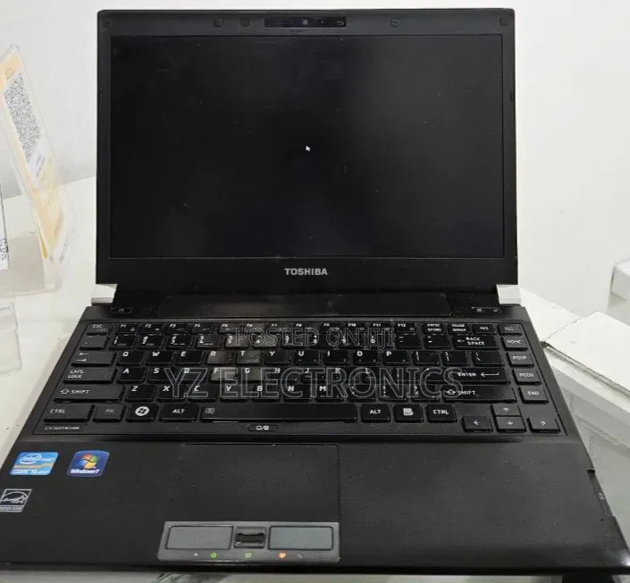 New Laptop Toshiba Portege R830 4GB Intel Core i5 HDD 256GB