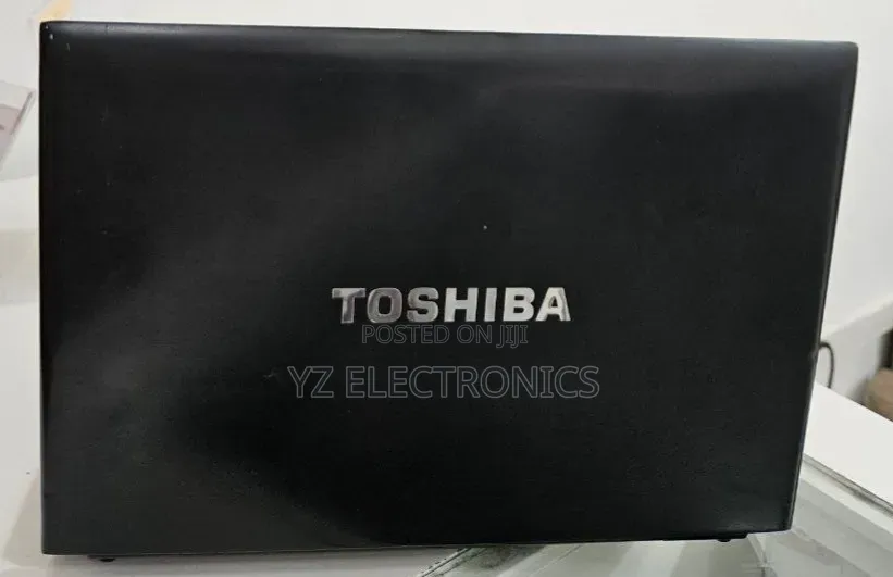 New Laptop Toshiba Portege R830 4GB Intel Core i5 HDD 256GB