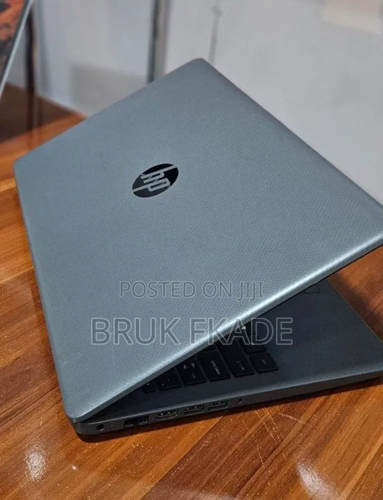 New Laptop HP Stream Notebook 8GB Intel Core i5 SSD 1T