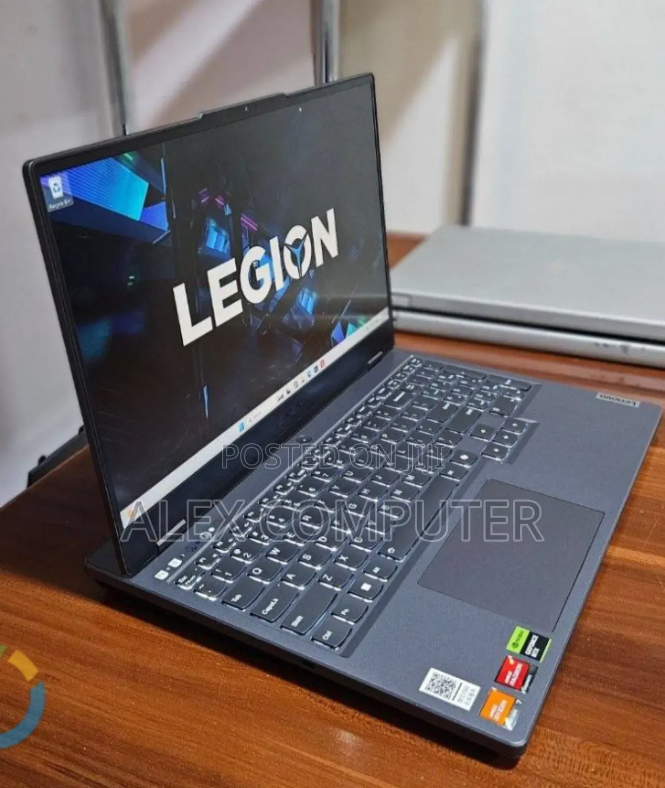 New Laptop Lenovo 16GB AMD Ryzen 7 SSD 512GB