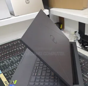New Laptop Dell G15 5535 16GB Intel Core i7 SSD 1T
