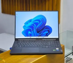 New Laptop Lenovo 16GB Intel Core i7 SSD 1T