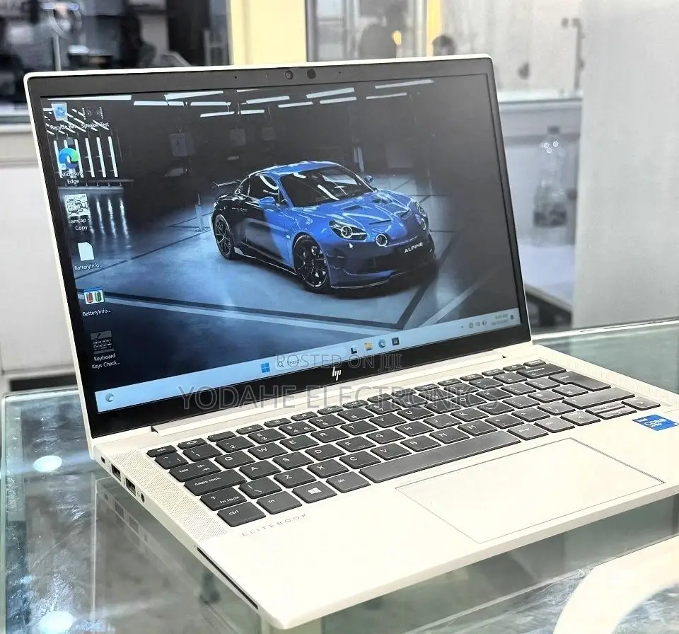 New Laptop HP EliteBook 830 G8 16GB Intel Core i5 SSD 512GB