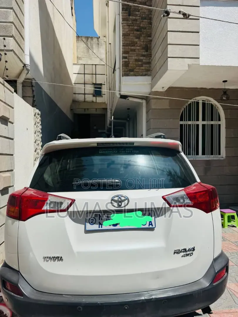 Toyota RAV4 2015 White