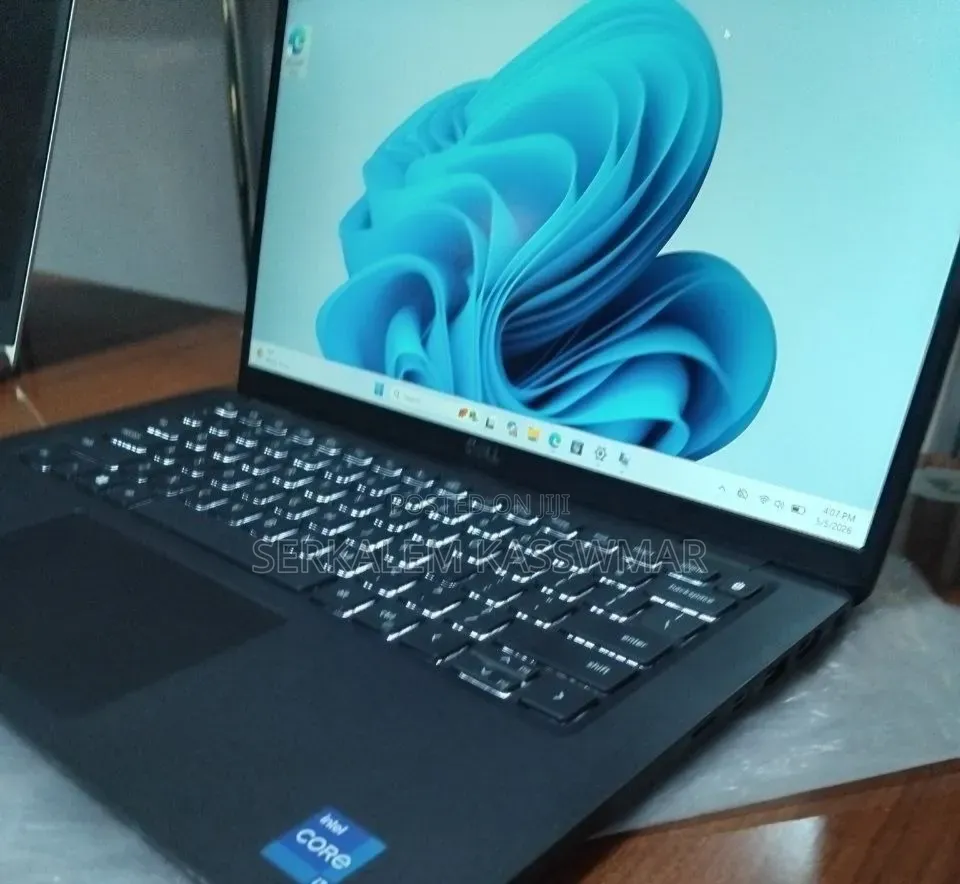 New Laptop Dell Latitude 7420 16GB Intel Core i7 SSD 512GB