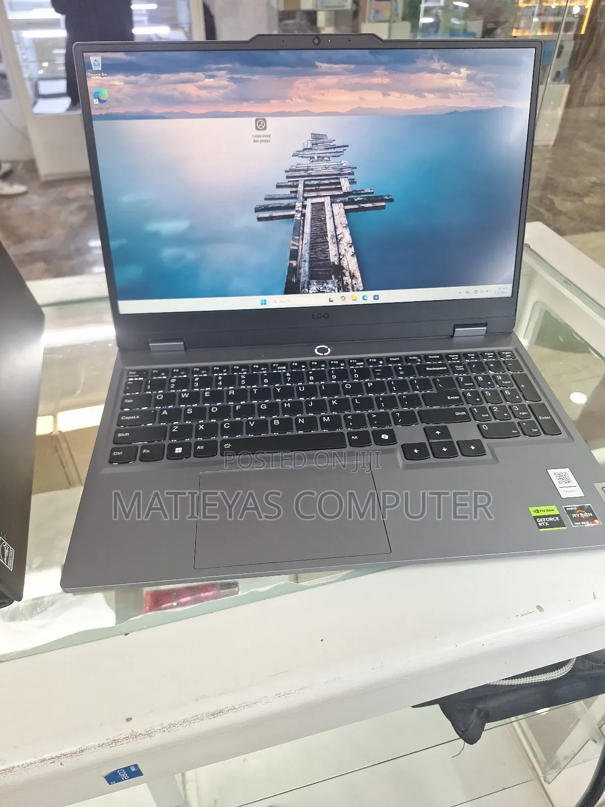 New Laptop Lenovo LOQ 15ARP9 16GB AMD Ryzen 5 SSD 512GB