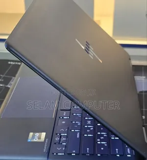 New Laptop HP Spectre 16GB Intel Core i7 SSD 1T