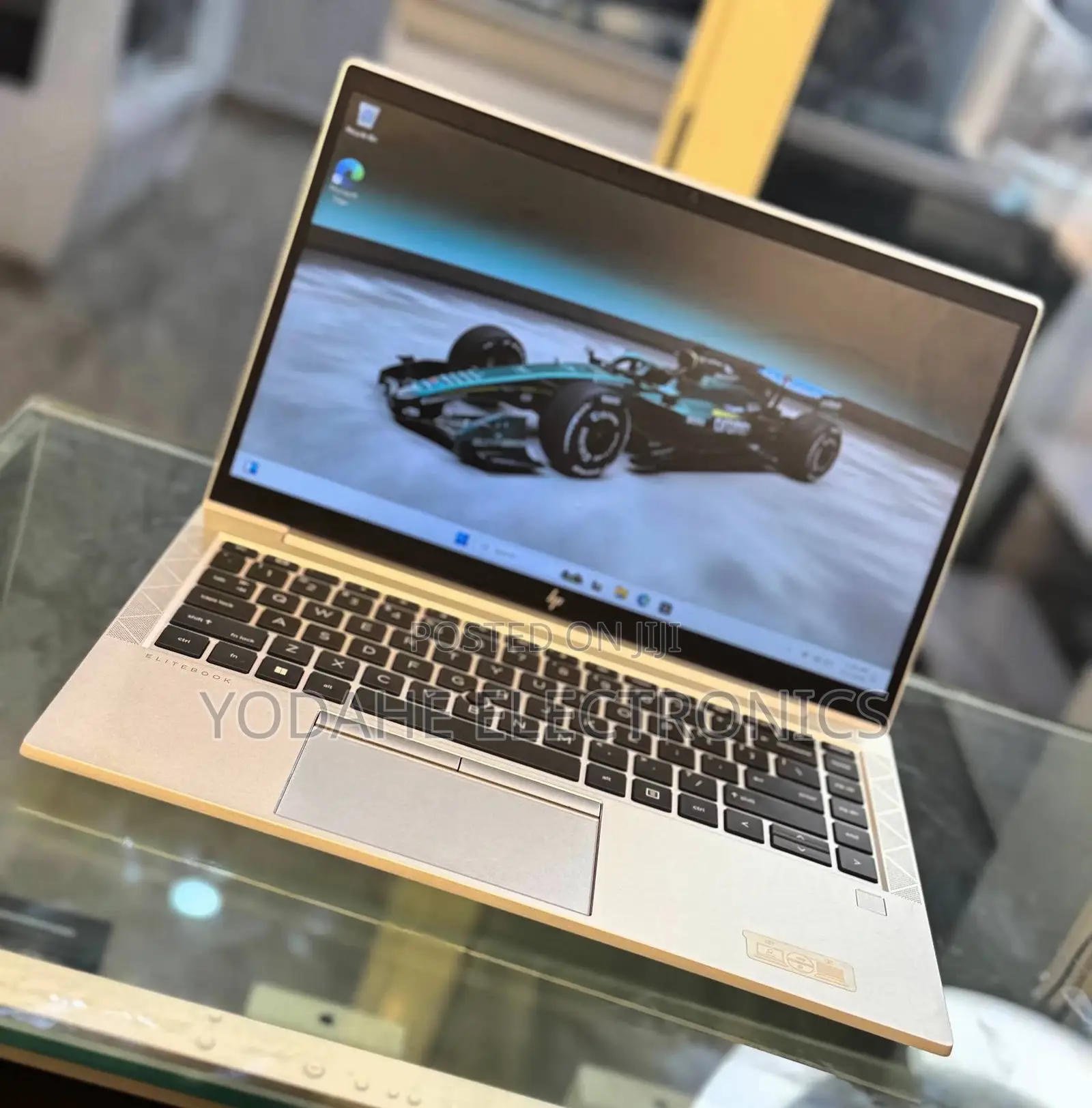 New Laptop HP EliteBook 845 G8 16GB AMD Ryzen 5 SSD 512GB
