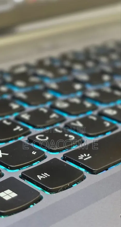 New Laptop Lenovo Legion 5 16GB AMD Ryzen 7 SSD 1T