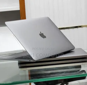 New Laptop Apple MacBook Air 2020 M1 8GB Intel SSD 256GB