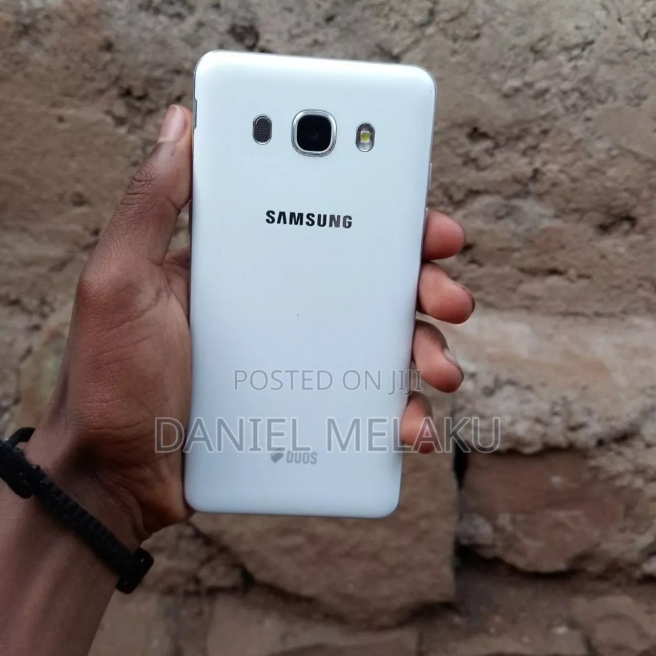 Samsung Galaxy J5 16 GB White
