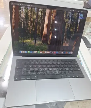 New Laptop Apple MacBook 16GB SSD 512GB