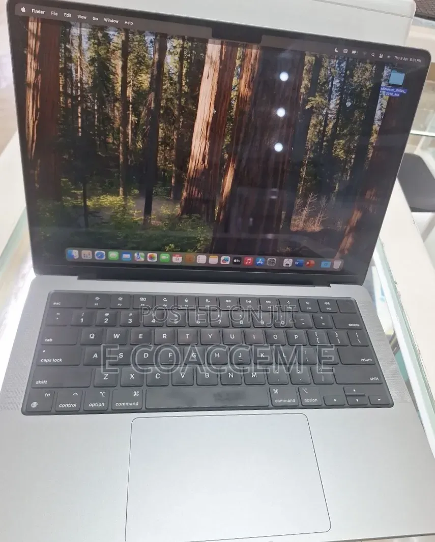 New Laptop Apple MacBook 16GB SSD 512GB