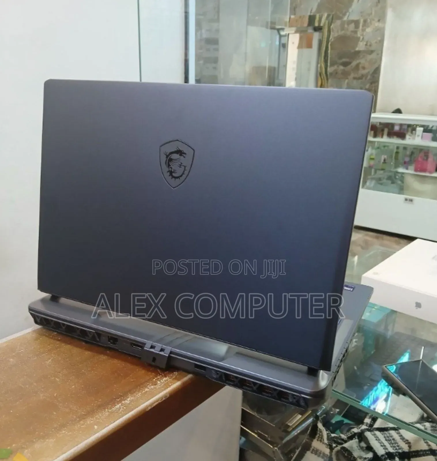 New Laptop MSI 16GB Intel Core Ultra 7 SSD 1T