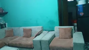 ሶፋ ከነ ማርብል ቴብል