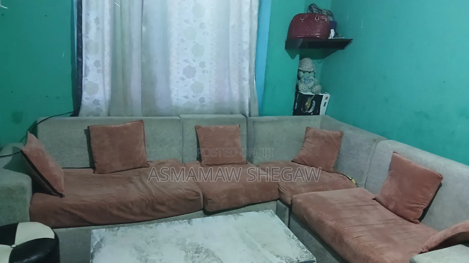 ሶፋ ከነ ማርብል ቴብል