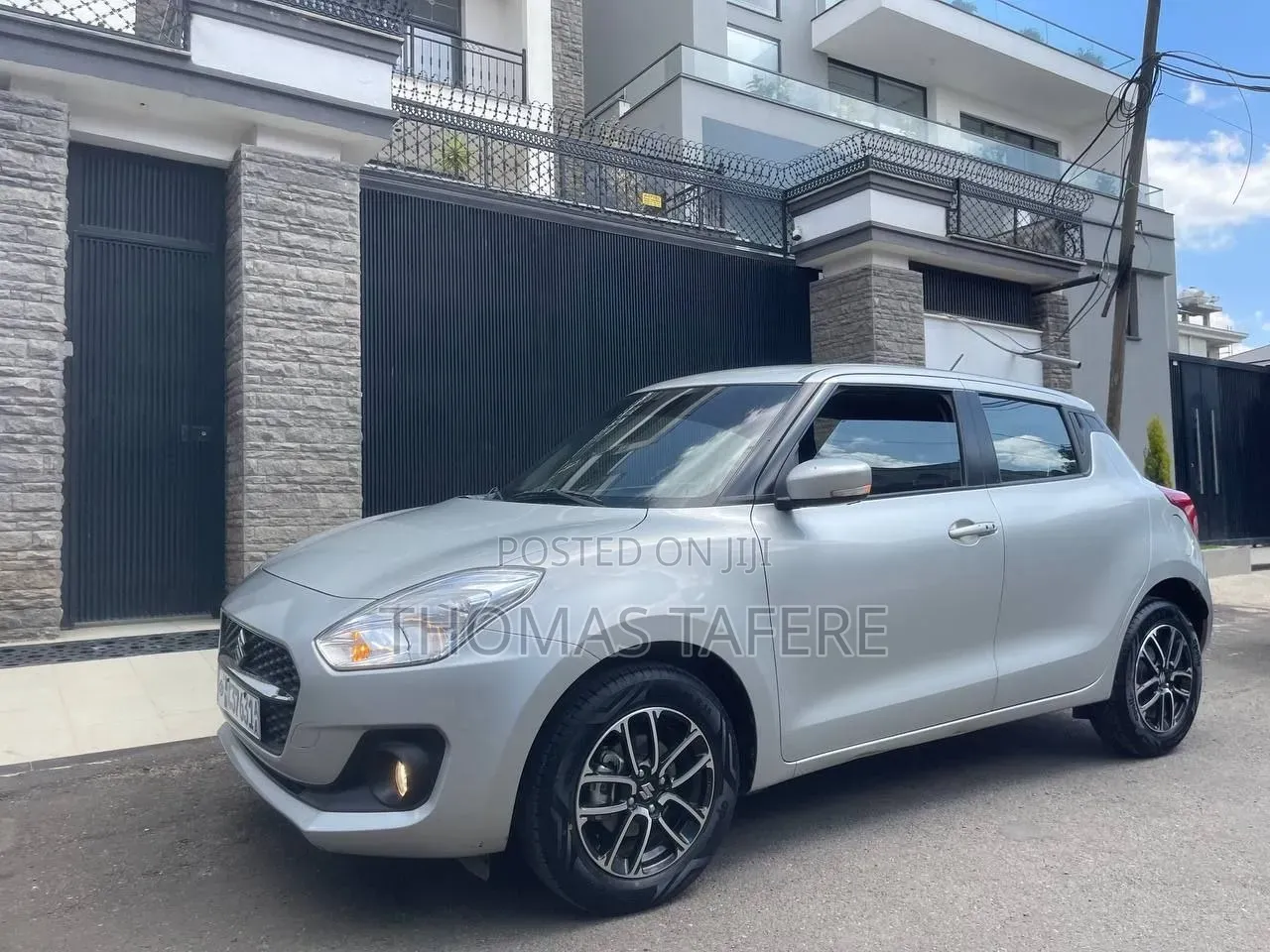 Suzuki Swift 2023 Silver