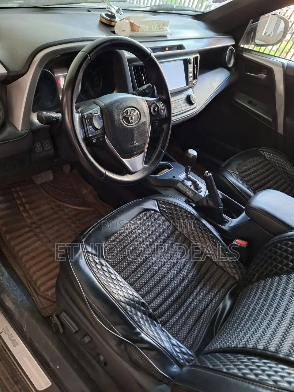 Toyota RAV4 2015 Brown