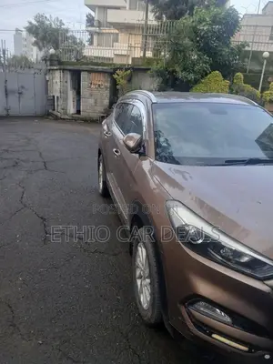 Hyundai Tucson 2015 Gold