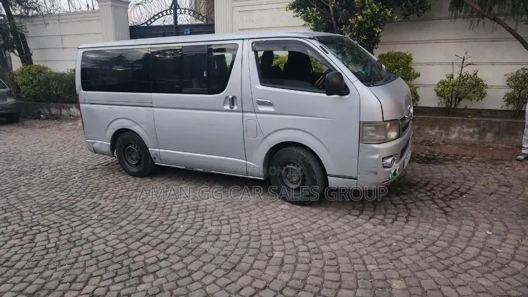 Toyota HiAce 2007 Silver