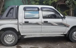 Toyota Hilux 1994 White