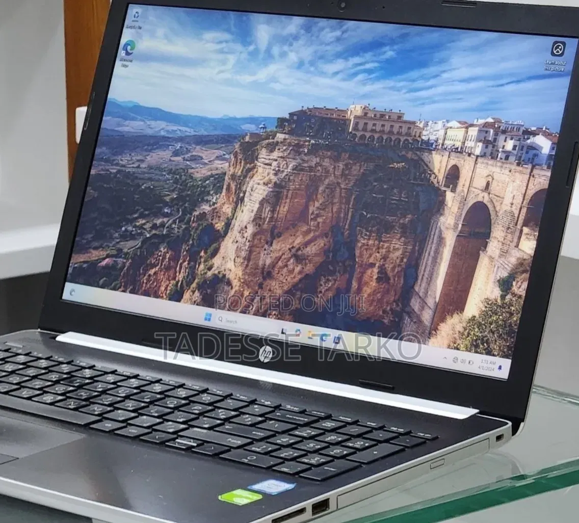 New Laptop HP Pavilion 15 8GB Intel Core i7 SSD 512GB