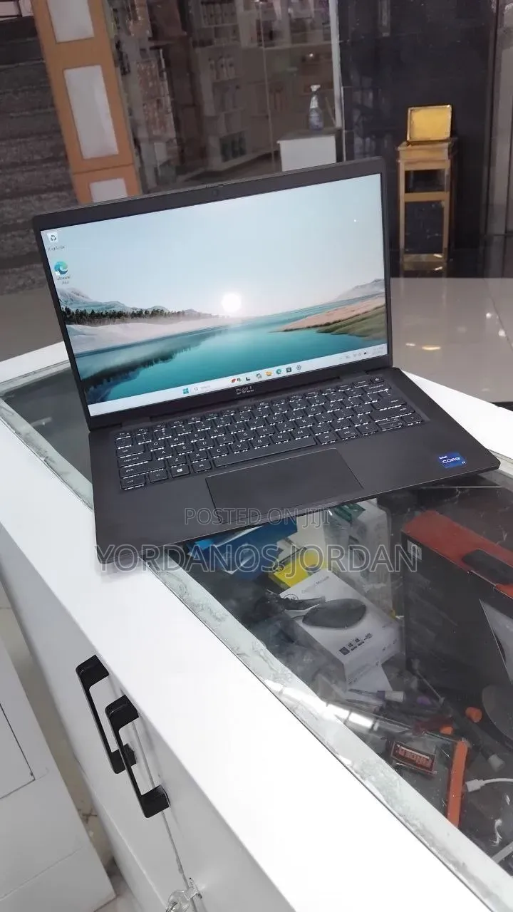 New Laptop Dell Latitude 7420 16GB Intel Core i7 SSD 512GB