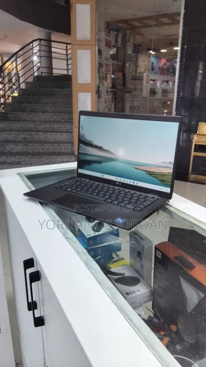 New Laptop Dell Latitude 7420 16GB Intel Core i7 SSD 512GB