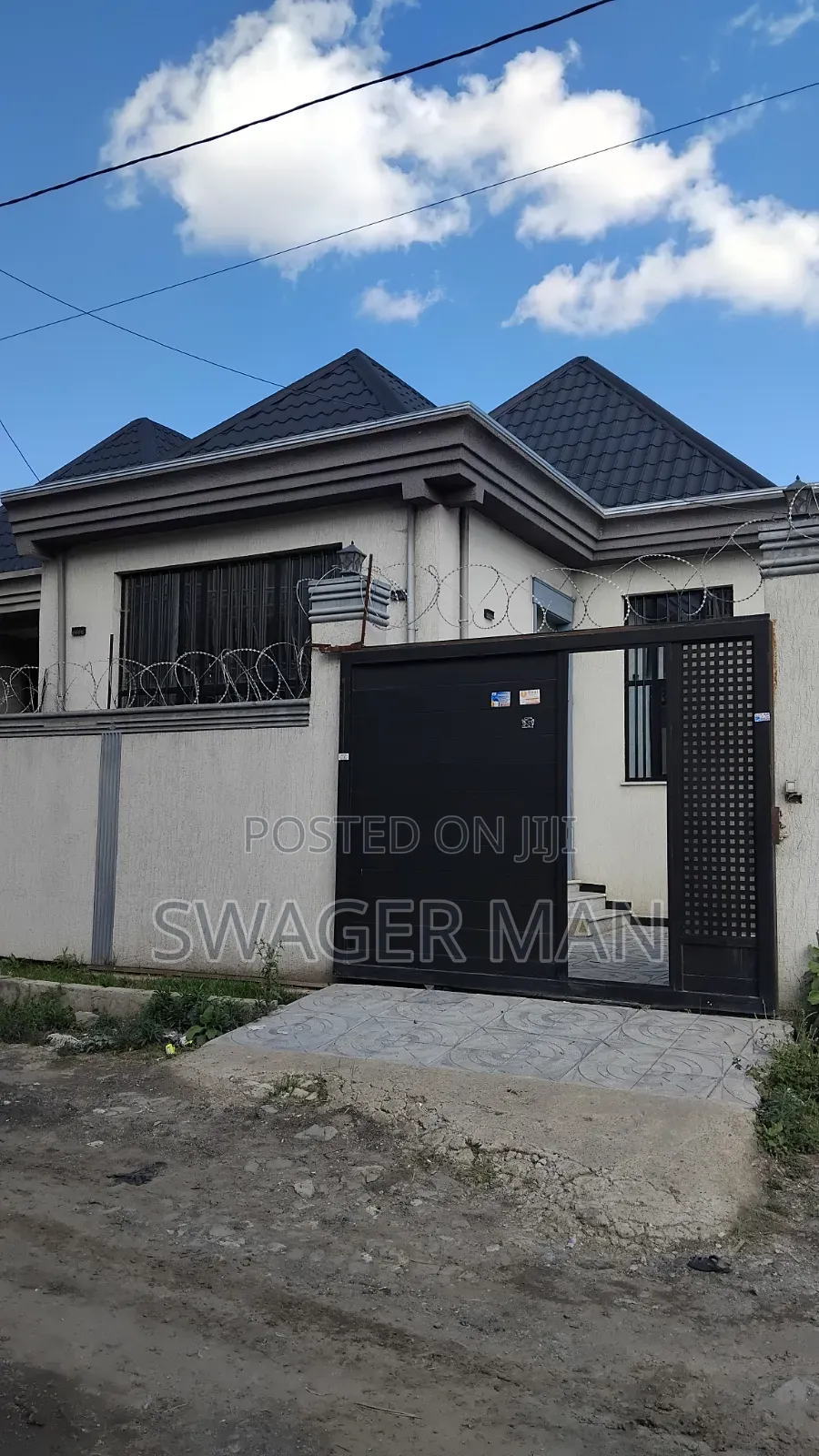 Furnished 4bdrm Villa in Ccd Area, Yeka for sale