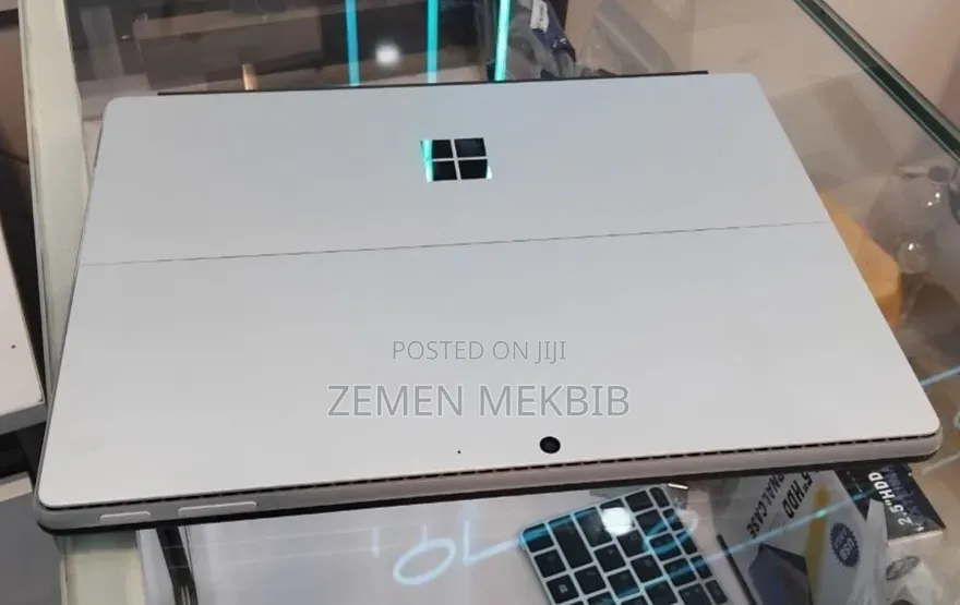 New Laptop Microsoft Surface Pro 9 16GB Intel Core i7 SSD 512GB