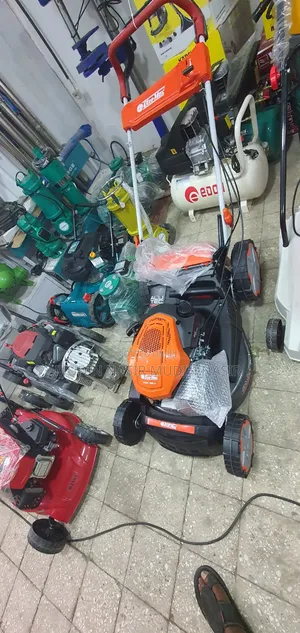 Lawn Mower Machine