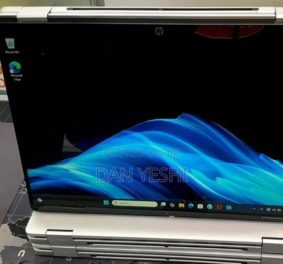 New Laptop HP OmniBook 5 Flip 16GB Intel Core 7 SSD 512GB