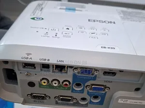 Brand New Epson Projector With Manual Has Remote Model Name: Eb-X