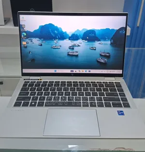 New Laptop HP 32GB Intel Core i7 SSD 512GB
