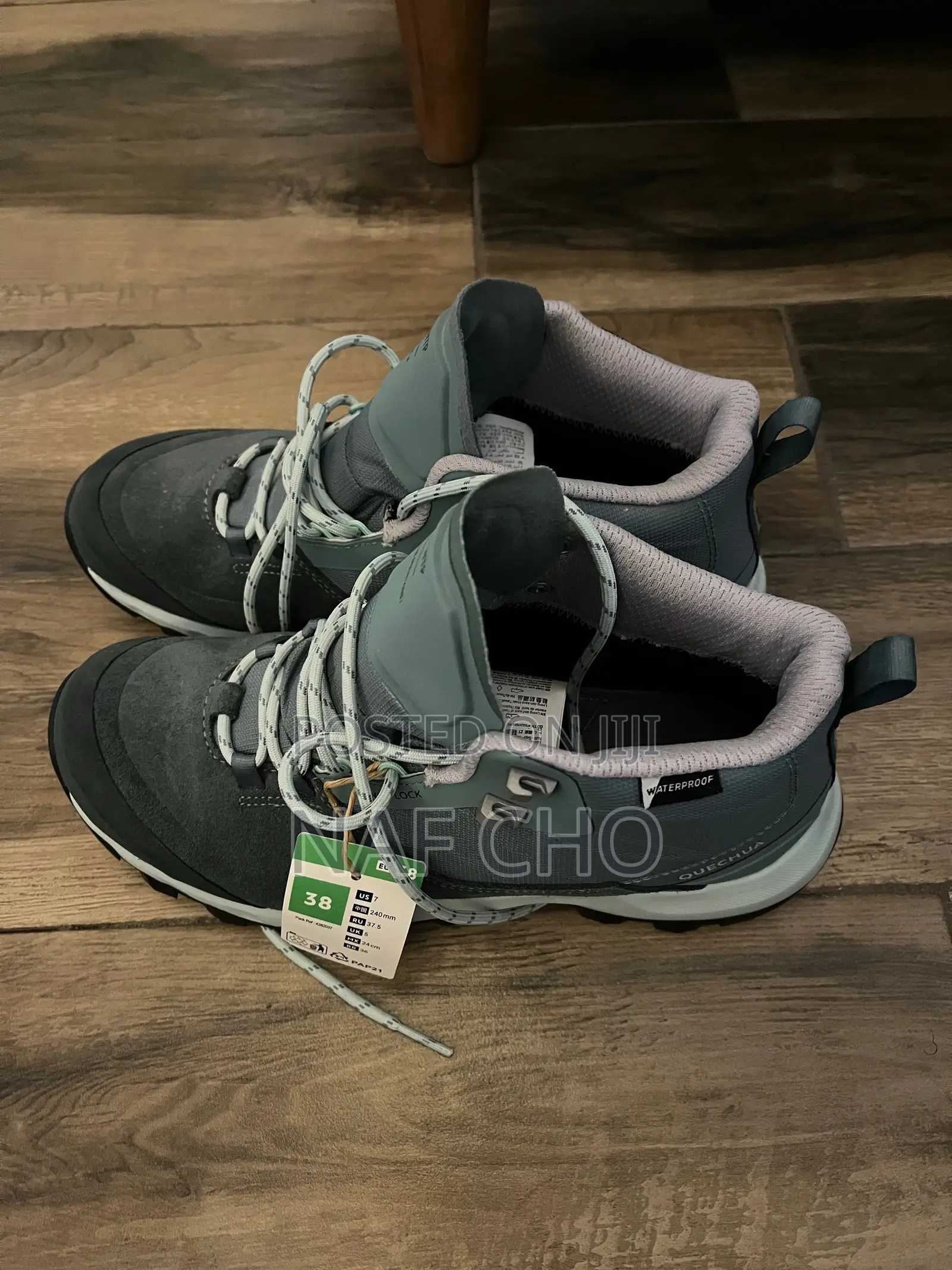 Quechua Women’S Waterproof Mid-Ankle Hiking Shoes Mh500 (Green)