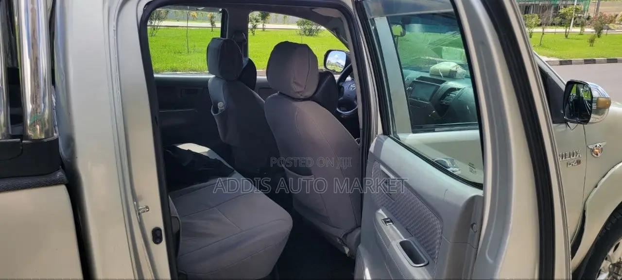 Toyota Hilux 2007 Beige