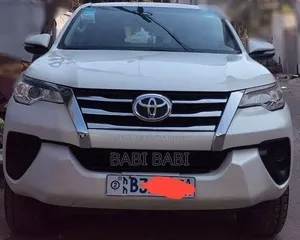 Toyota Fortuner 2017 White