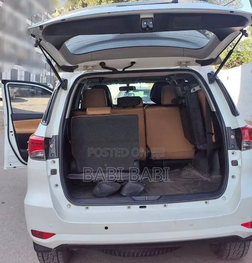 Toyota Fortuner 2017 White
