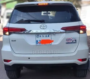 Toyota Fortuner 2017 White