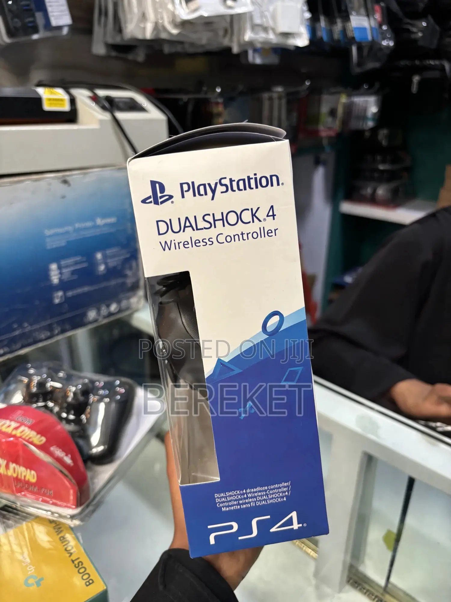 Sony Brand New Dual Hook Wireless Playstation Controller /Ps4 Joystick