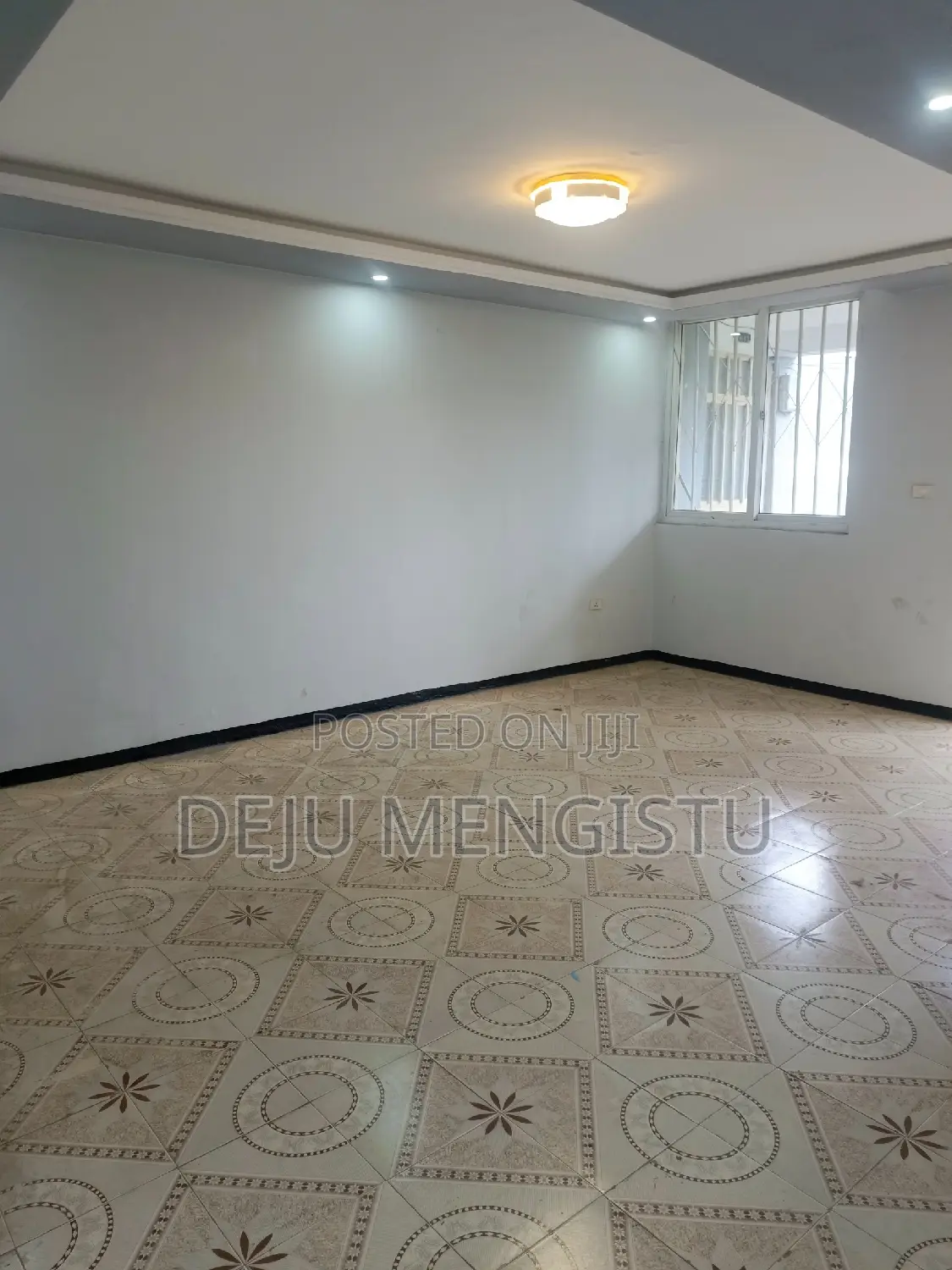 2bdrm Condo in ሁለተኛ በር አከባቢ, Bole for sale