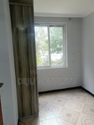 2bdrm Condo in ሁለተኛ በር አከባቢ, Bole for sale