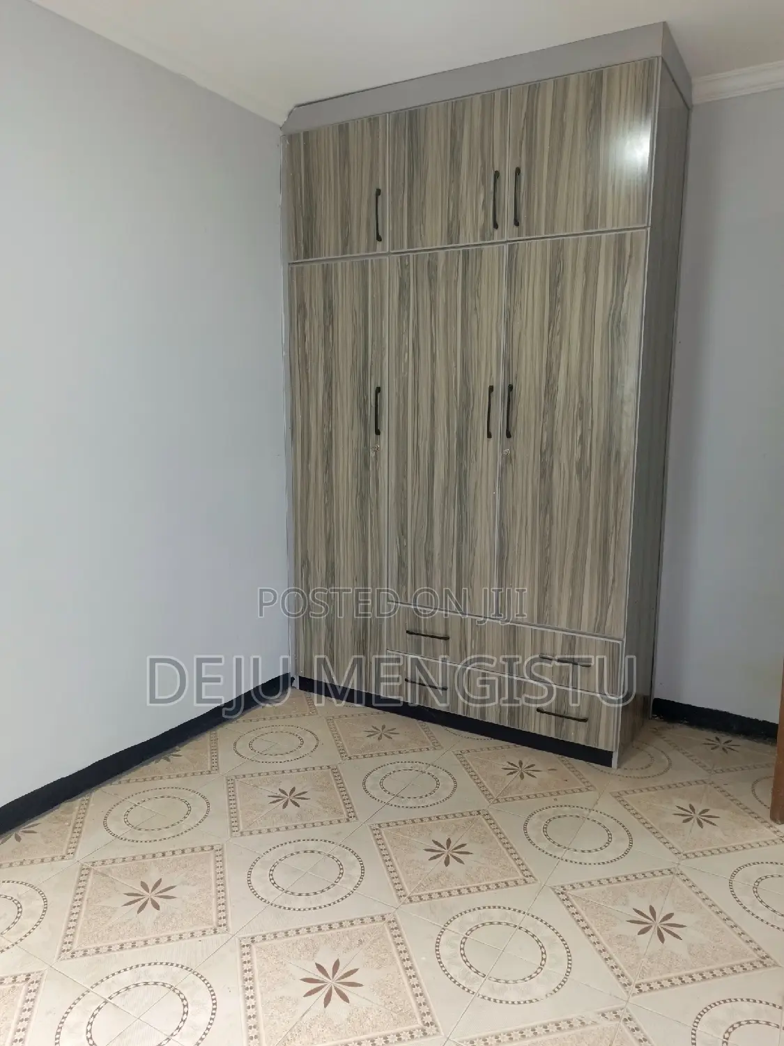 2bdrm Condo in ሁለተኛ በር አከባቢ, Bole for sale