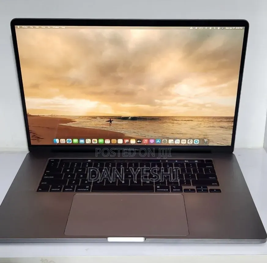 New Laptop Apple MacBook Pro 2019 32GB Intel Core i9 SSD 1T