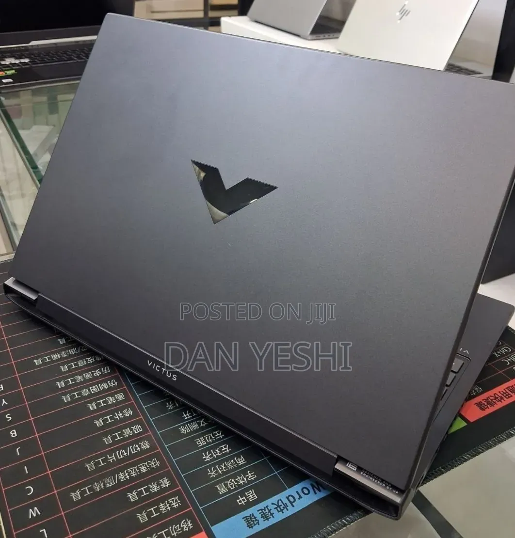 New Laptop HP Victus 16 16GB Intel Core i7 SSD 1T
