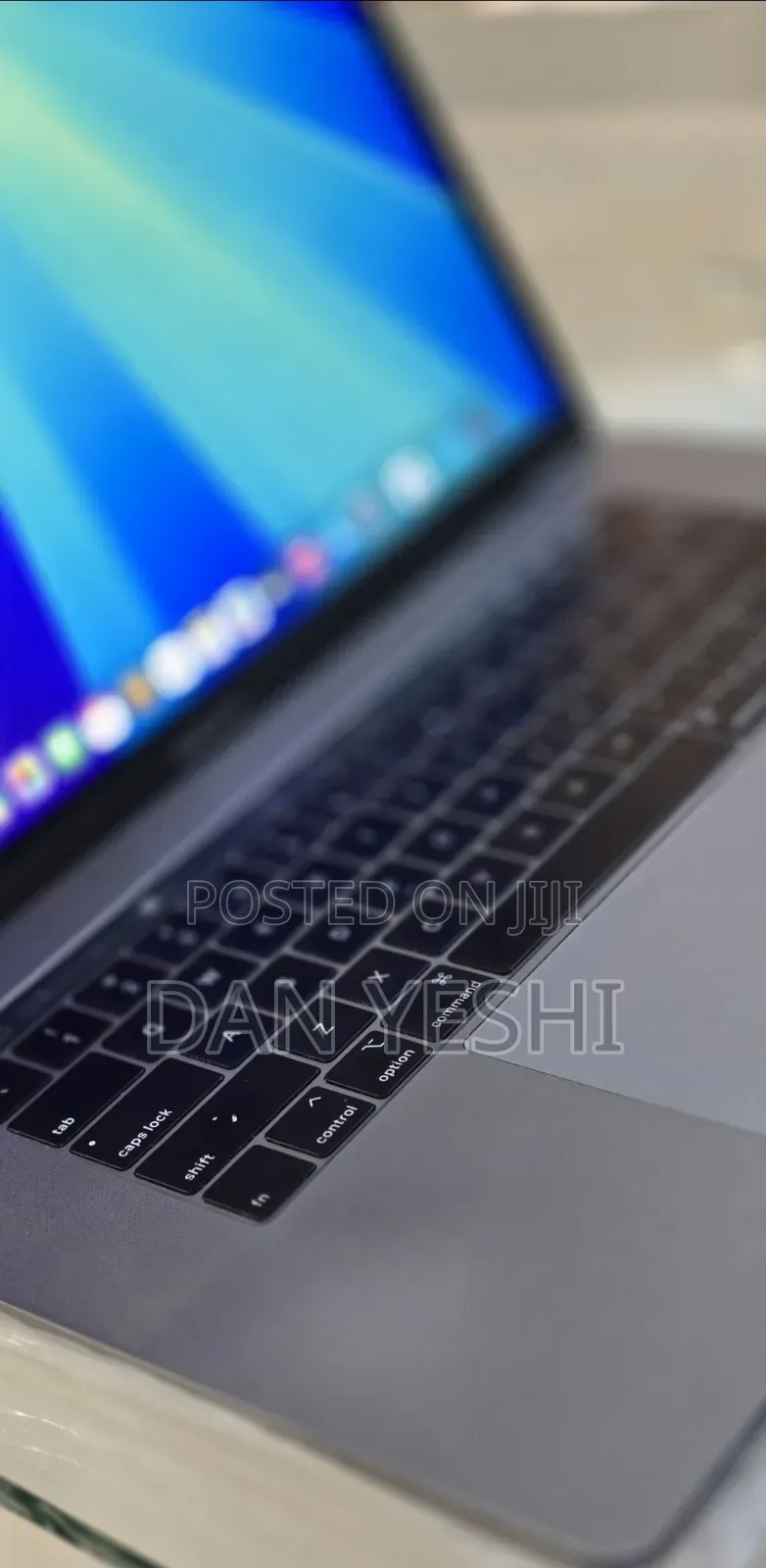 New Laptop Apple MacBook Pro 2018 16GB Intel Core i7 SSD 512GB