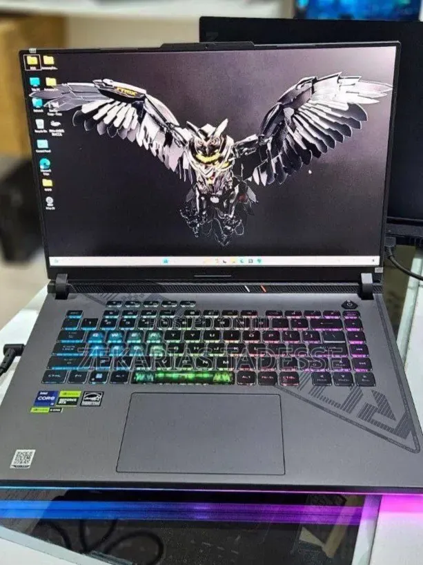 New Laptop Asus ROG Strix G15 16GB Intel Core i9 SSD 1T